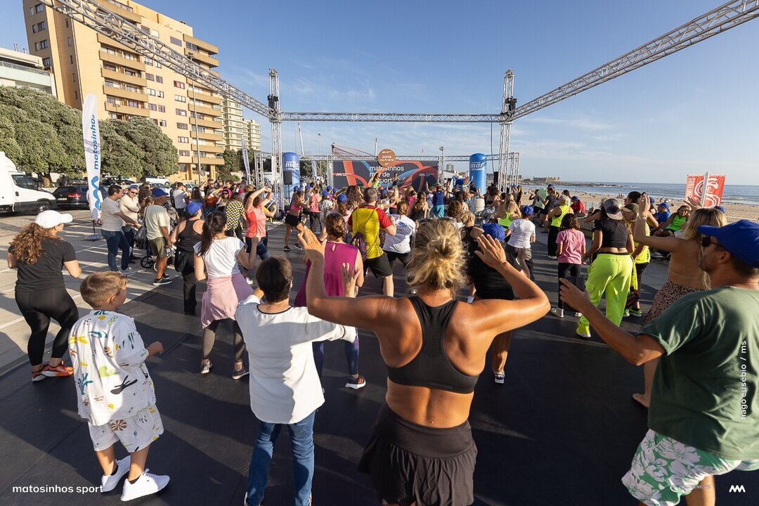 Milhares no Mar de Desporto
