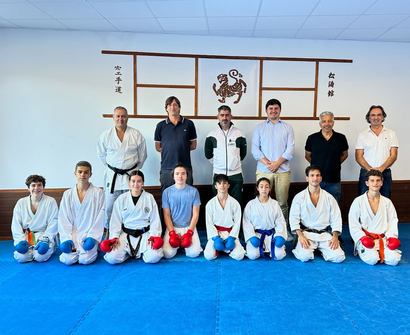 Visita às instalações do CNKD