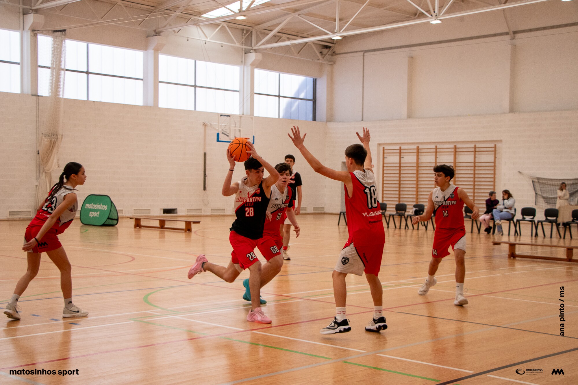 Basquetebol - Passa Abola e Une Gerações