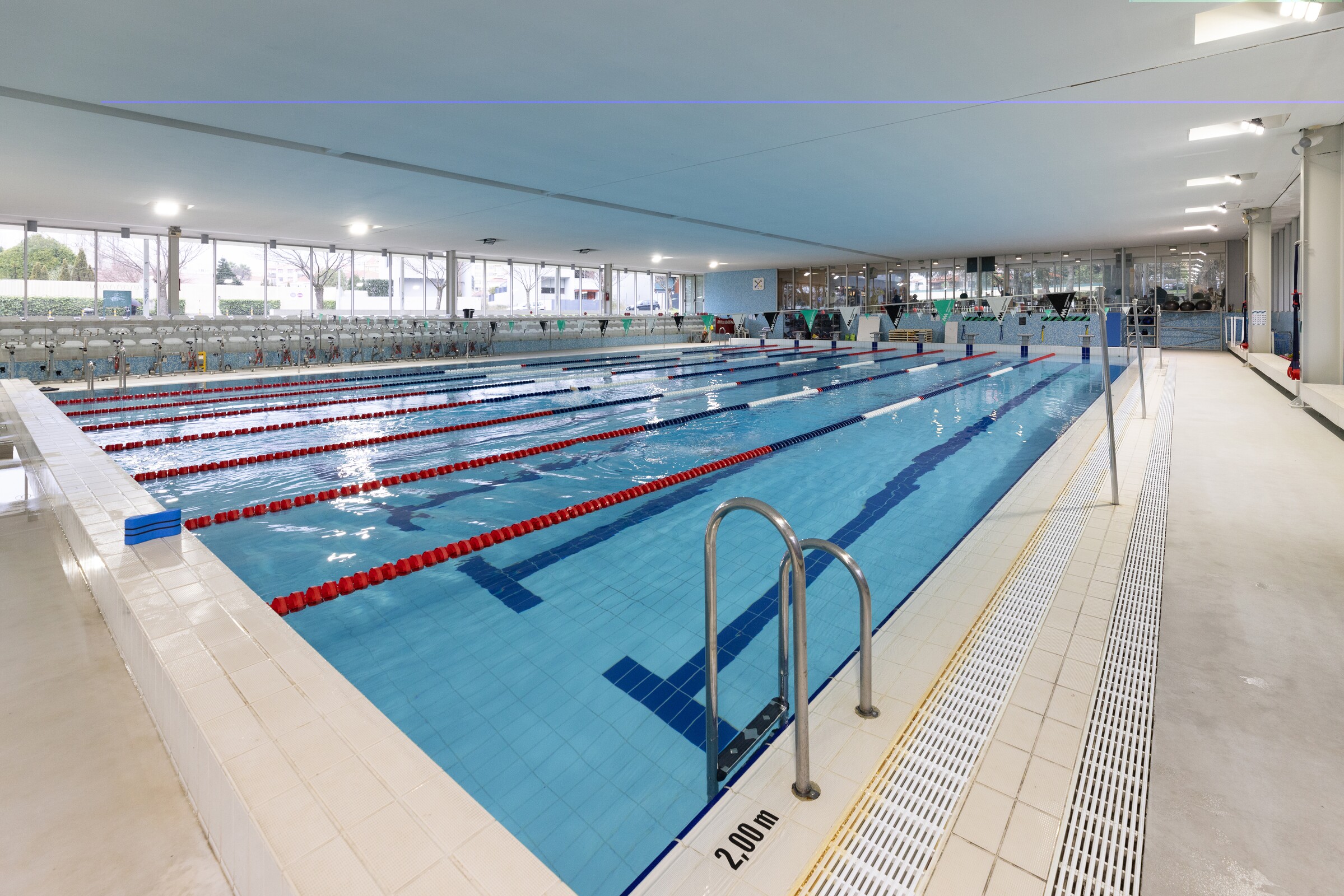 Piscina senhora hora